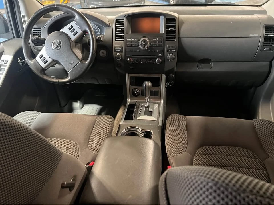 2010 Nissan Pathfinder 3rd Gen - Image 8 of 10