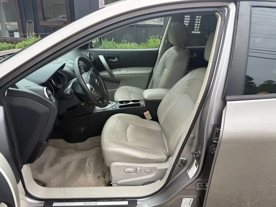 2010 Nissan Rogue - Image 16 of 20
