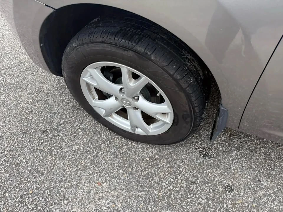 2010 Nissan Rogue - Image 9 of 20