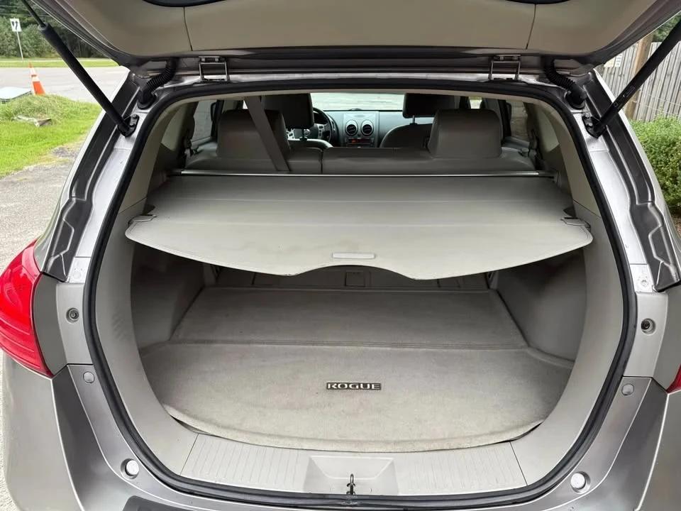 2010 Nissan Rogue - Image 13 of 20