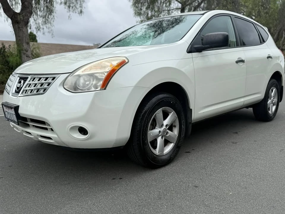 2010 Nissan Rogue - Image 4 of 12