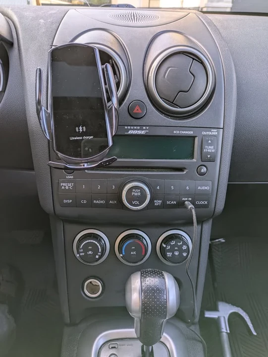 2010 Nissan Rogue - Image 10 of 12