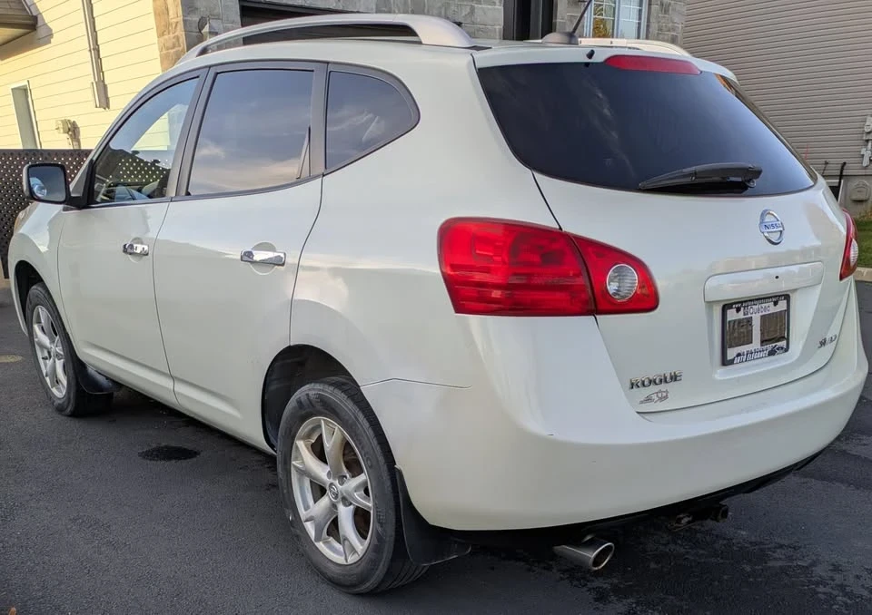 2010 Nissan Rogue - Image 8 of 12