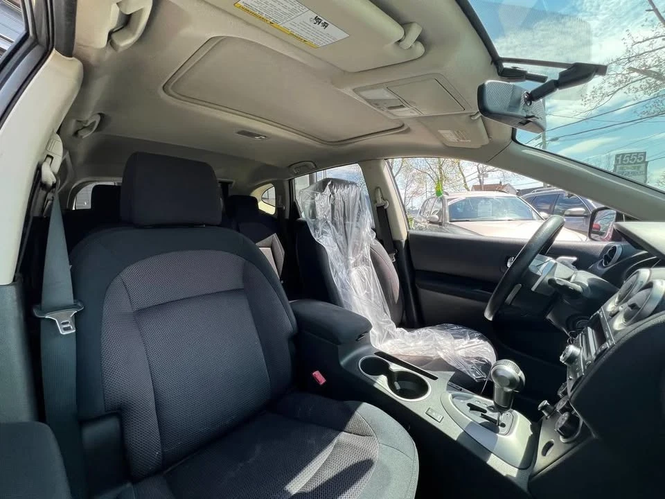 2010 Nissan Rogue - Image 10 of 13