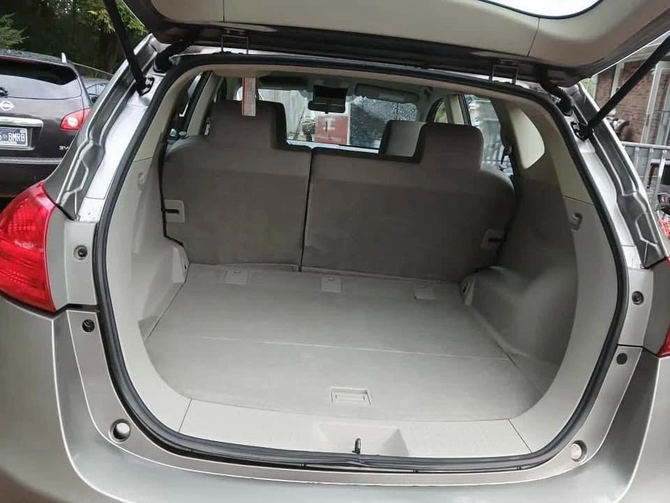 2010 Nissan Rogue - Image 10 of 12