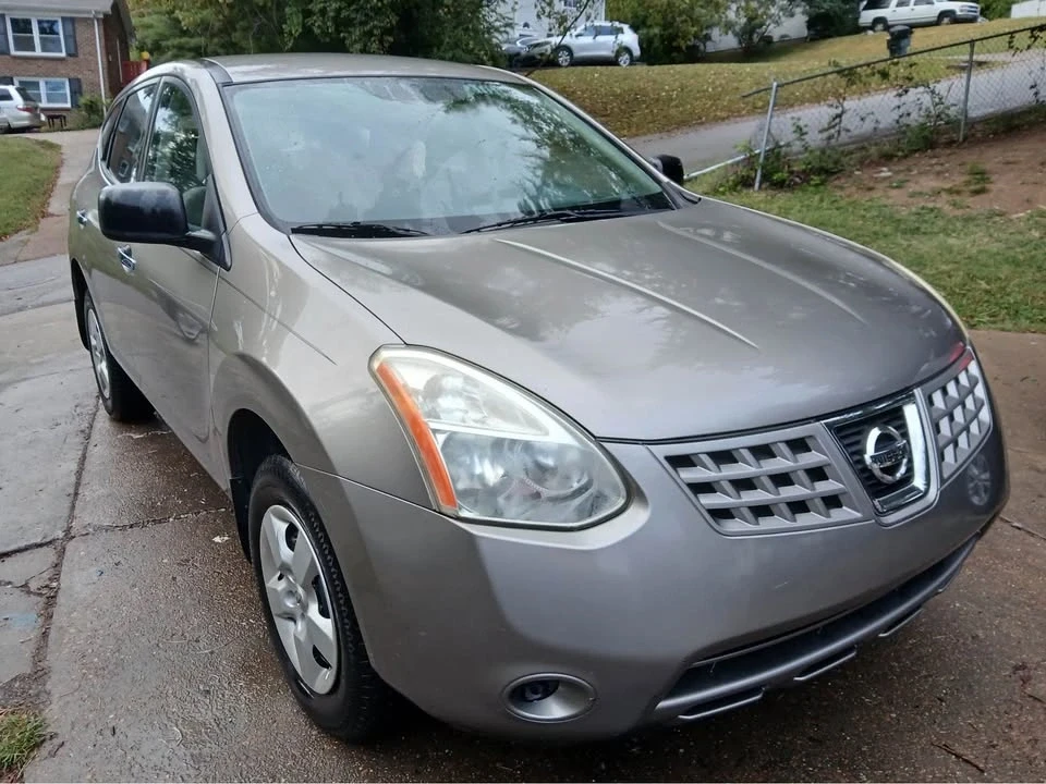 2010 Nissan Rogue - Image 4 of 12