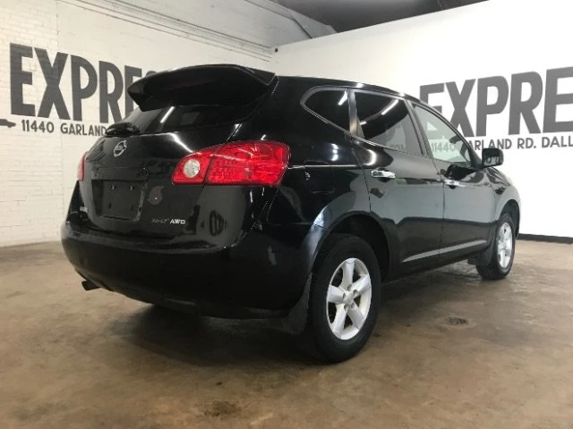 2010 Nissan Rogue - Image 2 of 4