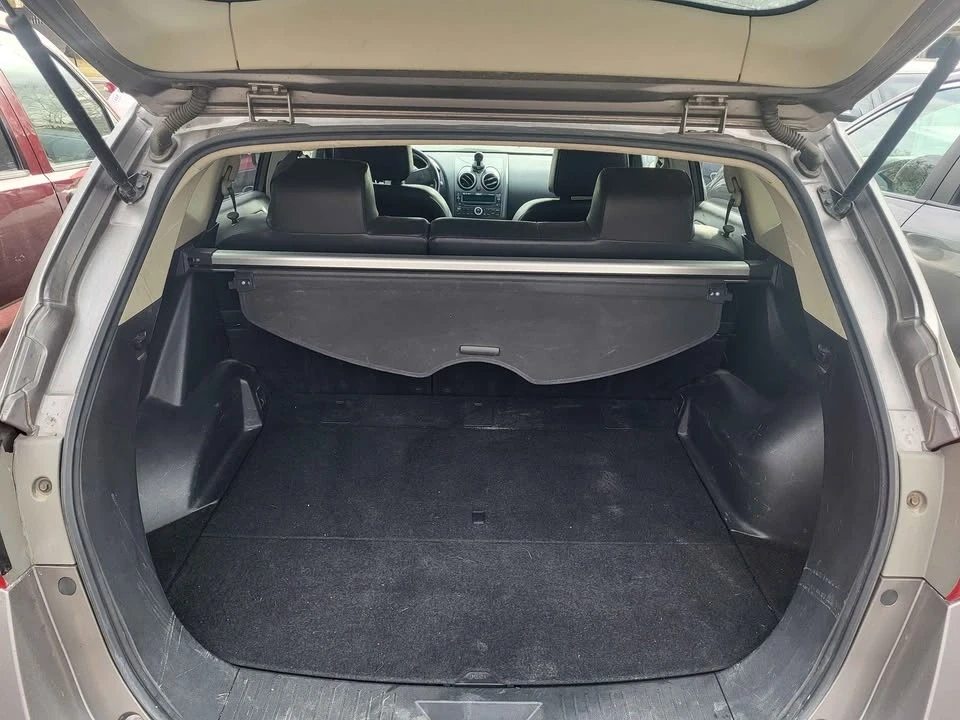 2010 Nissan Rogue - Image 5 of 9