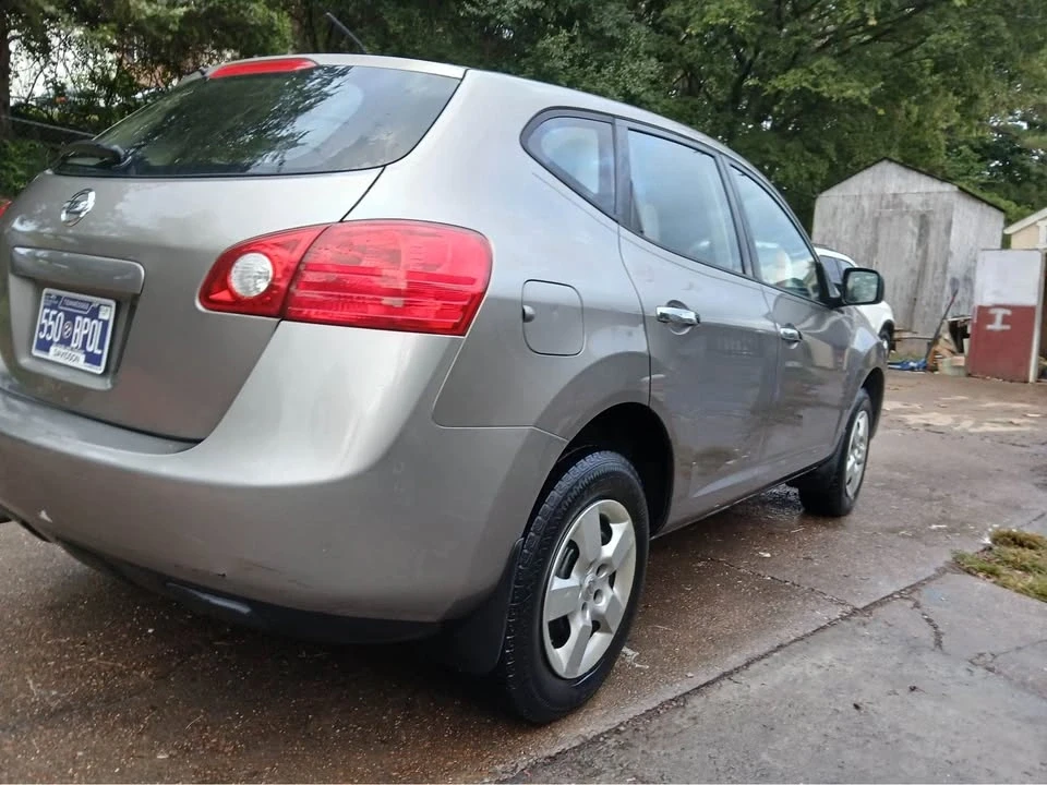 2010 Nissan Rogue - Image 5 of 12