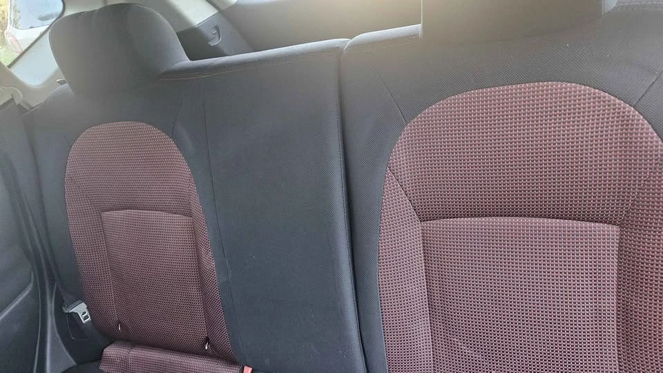 2010 Nissan Rogue - Image 7 of 7