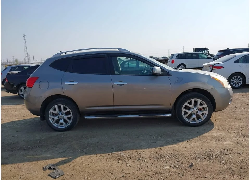 2010 Nissan Rogue - Image 3 of 9