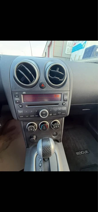 2010 Nissan Rogue - Image 9 of 10