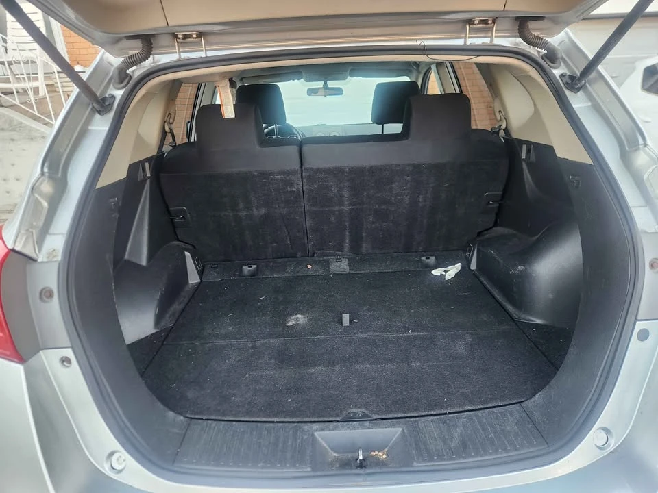 2010 Nissan Rogue - Image 5 of 8