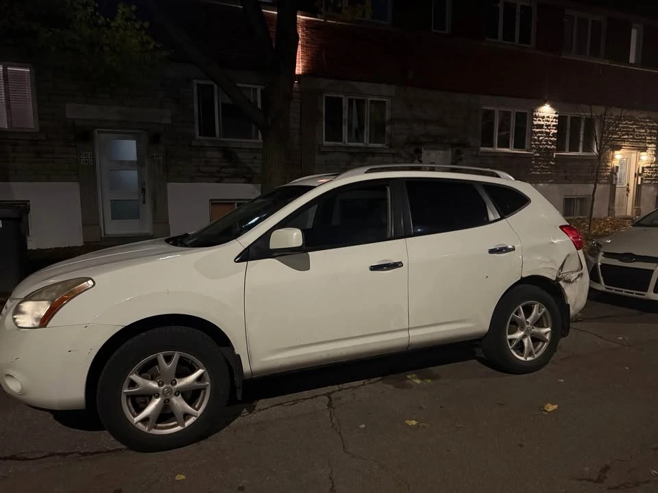 2010 Nissan Rogue - Image 2 of 6