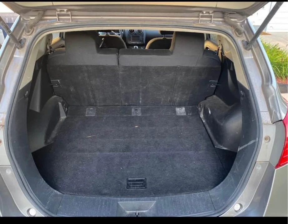 2010 Nissan Rogue - Image 3 of 7
