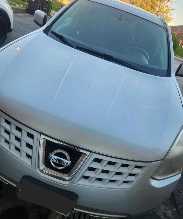 2010 Nissan Rogue - Image 2 of 8