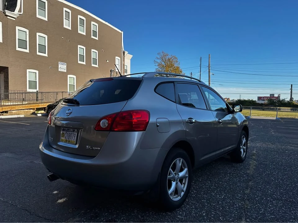 2010 Nissan Rogue - Image 5 of 9
