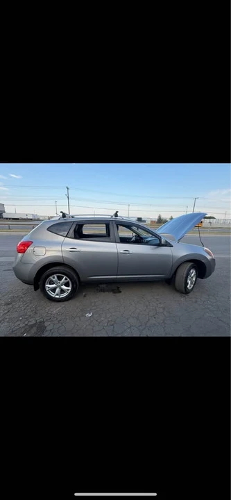 2010 Nissan Rogue - Image 2 of 10