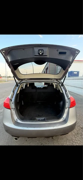2010 Nissan Rogue - Image 5 of 10