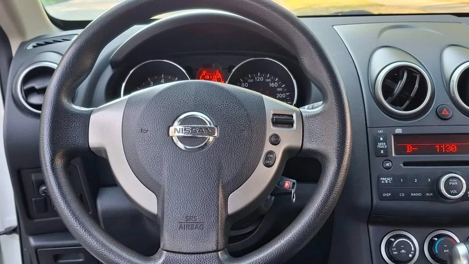 2010 Nissan Rogue - Image 9 of 9