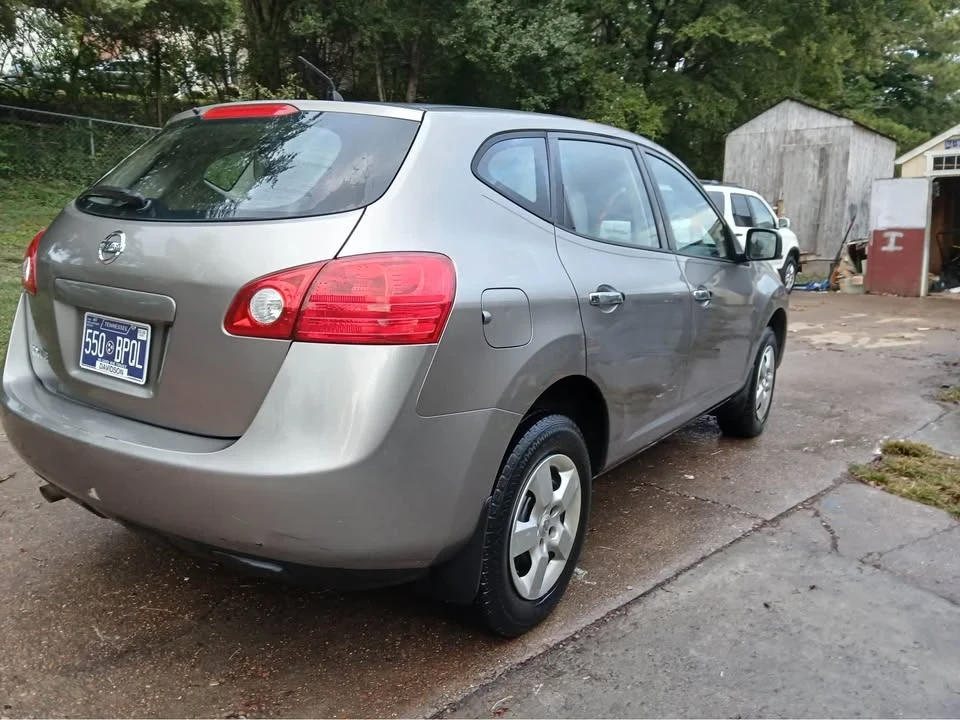 2010 Nissan Rogue - Image 8 of 11