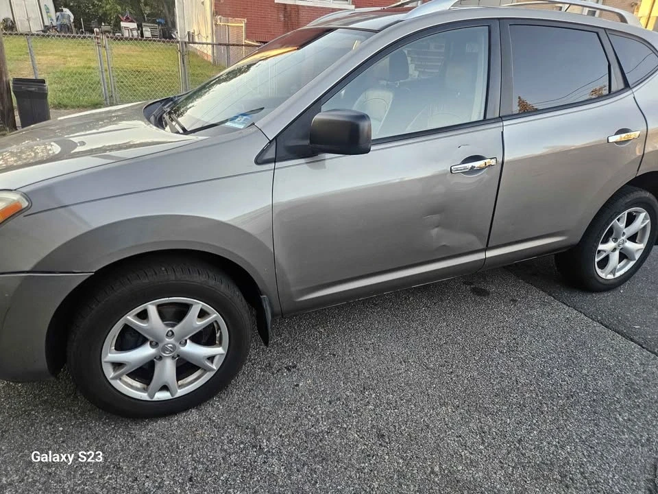 2010 Nissan Rogue - Image 17 of 19