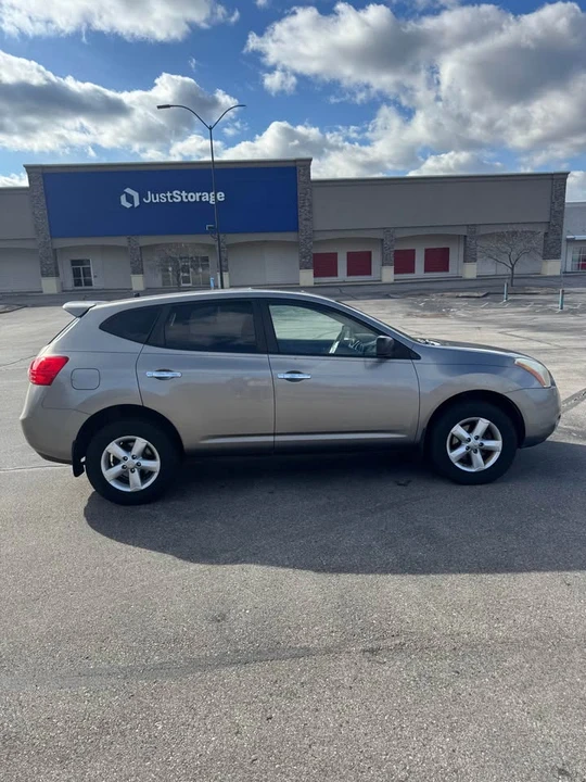 2010 Nissan Rogue - Image 3 of 10