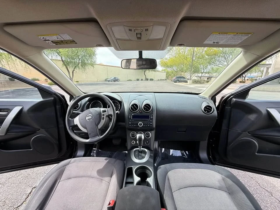 2010 Nissan Rogue - Image 10 of 12