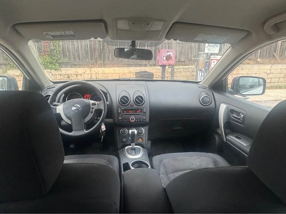 2010 Nissan Rogue - Image 12 of 15