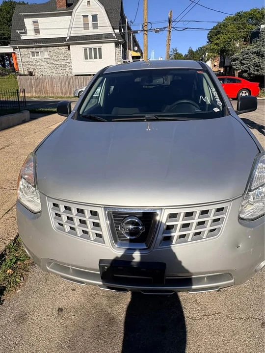 2010 Nissan Rogue - Image 2 of 8
