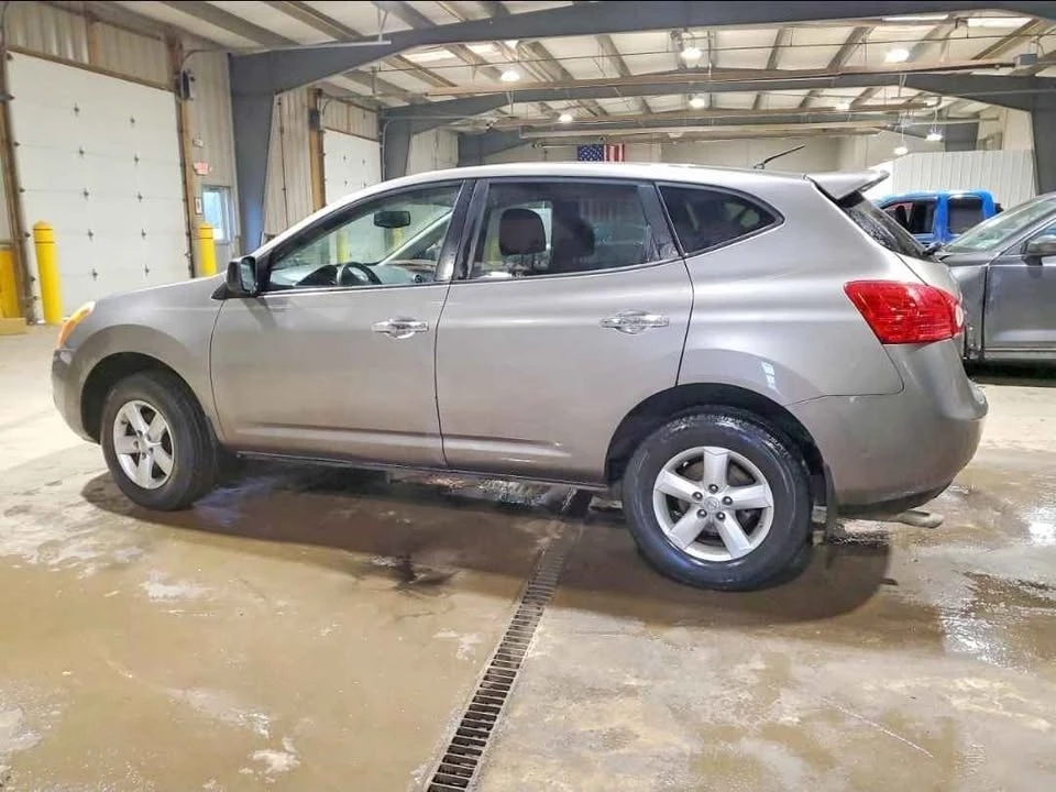 2010 Nissan Rogue - Image 3 of 12