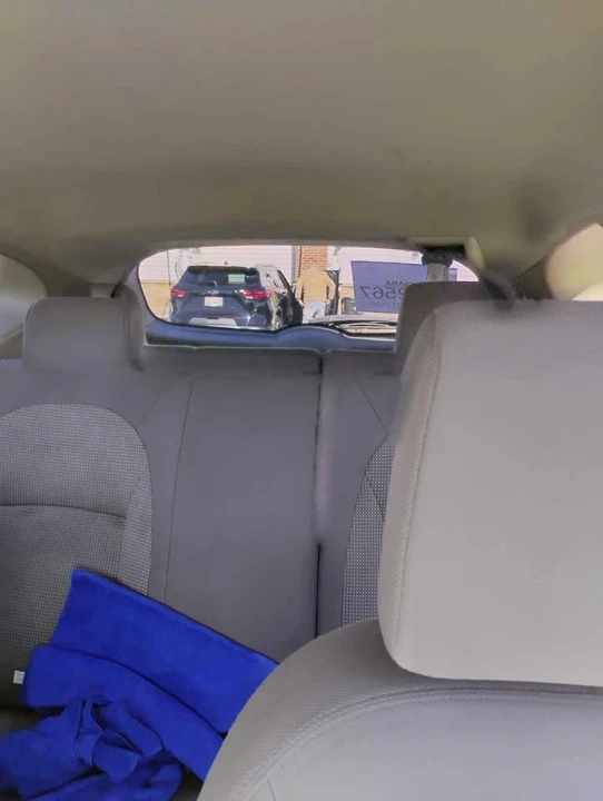 2010 Nissan Rogue - Image 9 of 13