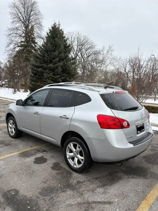 2010 Nissan Rogue - Image 3 of 18