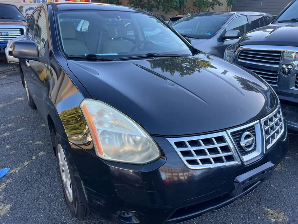 2010 Nissan Rogue - Image 3 of 11