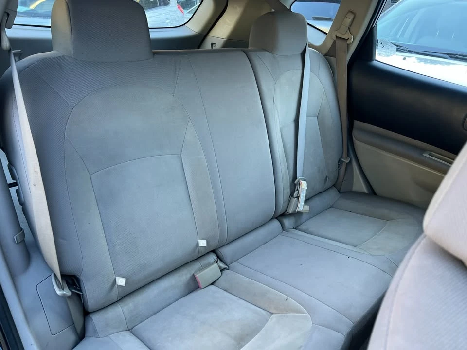 2010 Nissan Rogue - Image 8 of 11