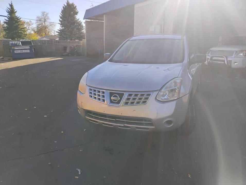 2010 Nissan Rogue - Image 5 of 12