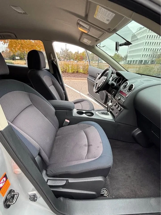 2010 Nissan Rogue - Image 10 of 18