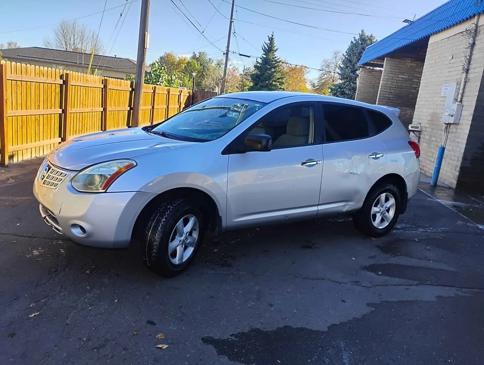 2010 Nissan Rogue - Image 4 of 12
