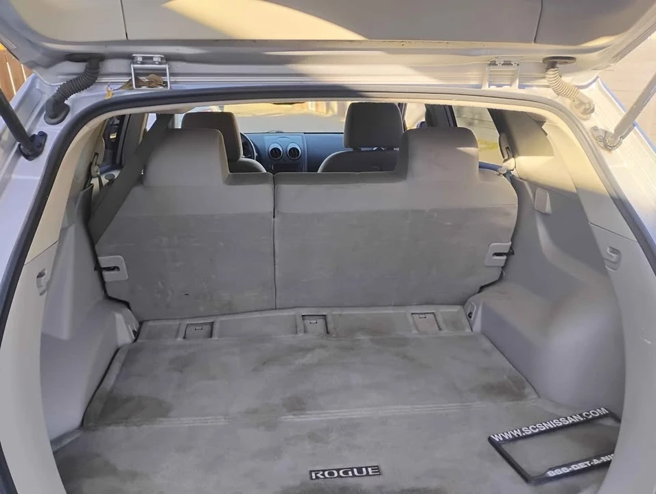 2010 Nissan Rogue - Image 11 of 12