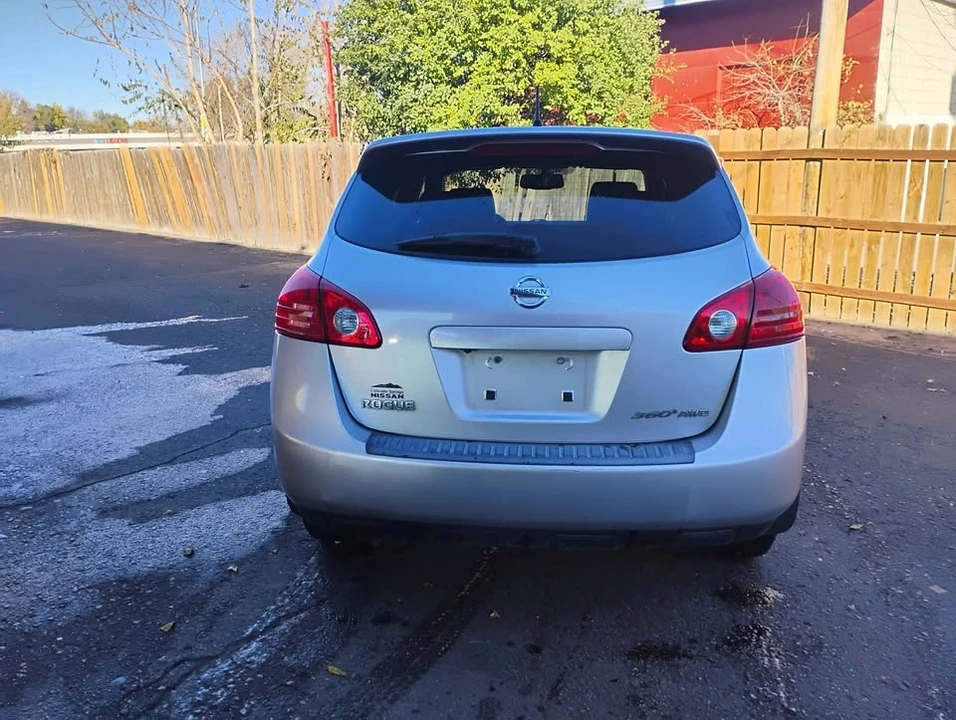 2010 Nissan Rogue - Image 3 of 12