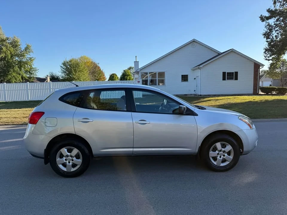 2010 Nissan Rogue - Image 3 of 16