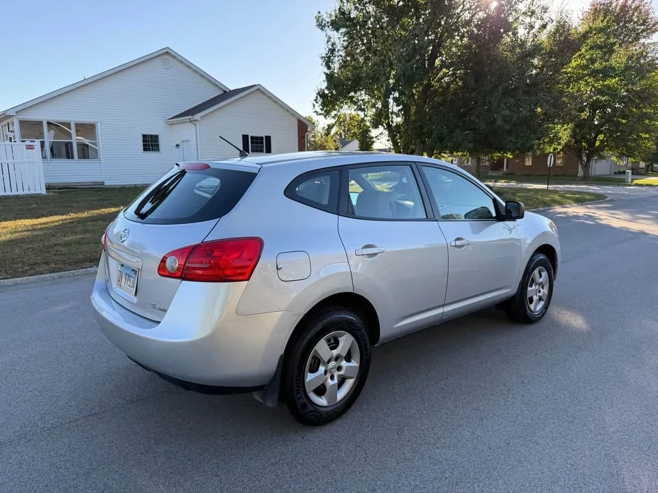 2010 Nissan Rogue - Image 6 of 16