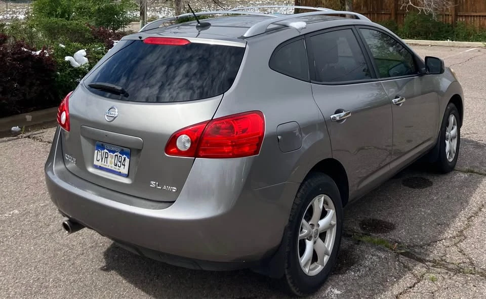 2010 Nissan Rogue - Image 4 of 8