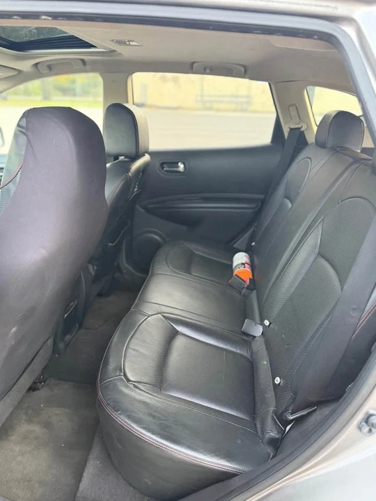 2010 Nissan Rogue - Image 6 of 8