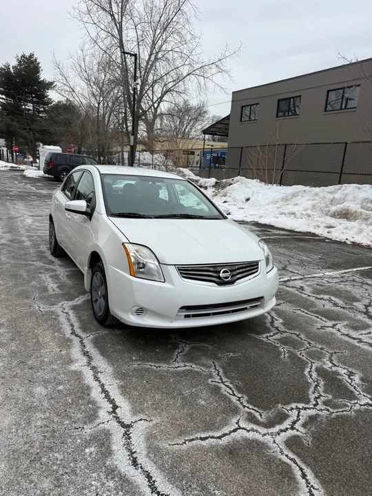 2010 Nissan Sentra 6th Gen - Image 2 of 11