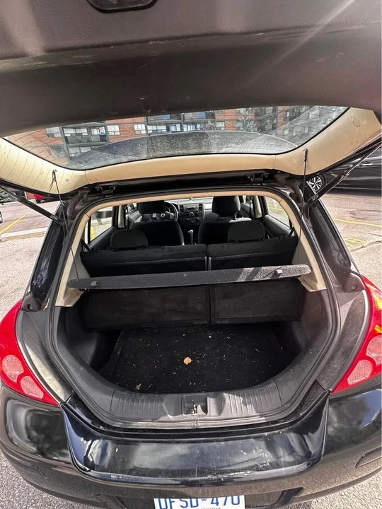 2010 Nissan Versa - Image 8 of 13