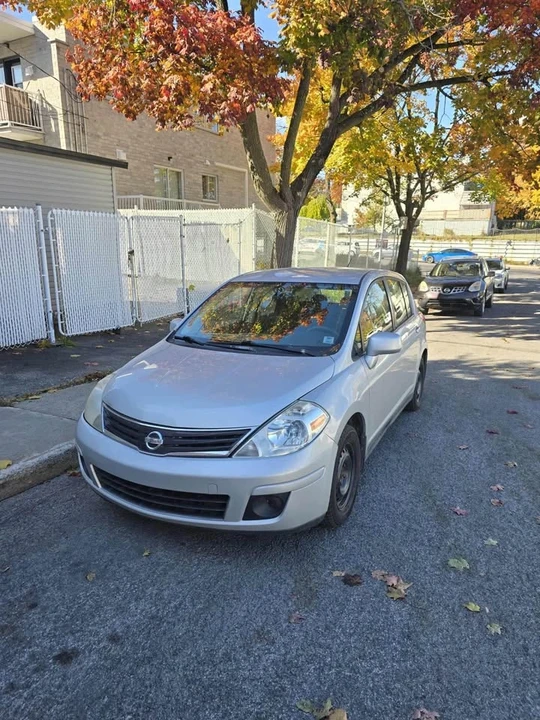 2010 Nissan Versa - Image 2 of 6