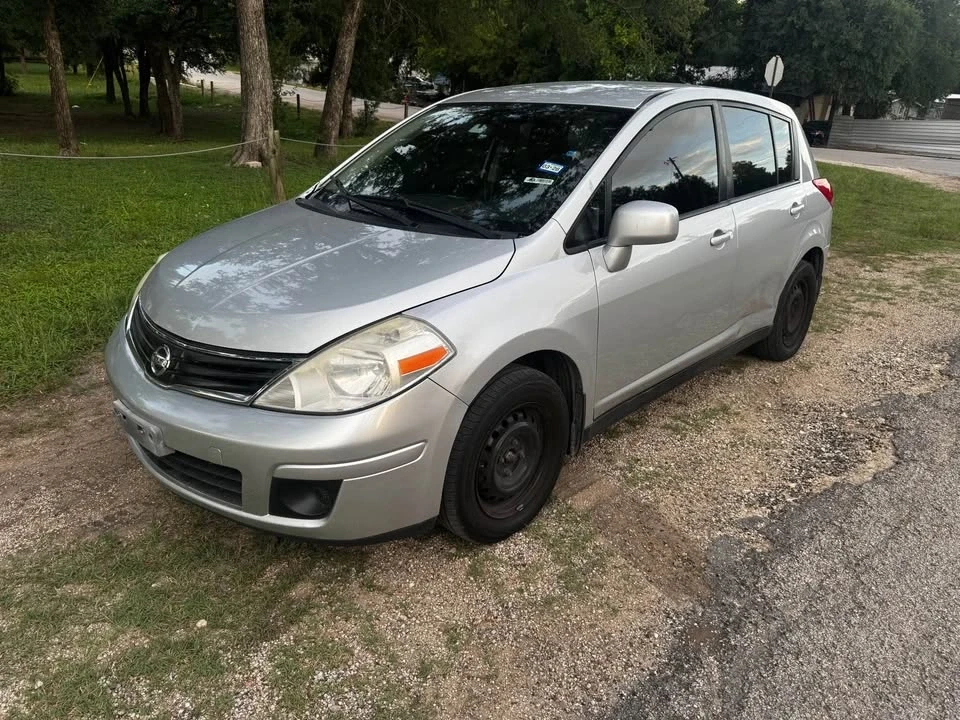 2010 Nissan Versa - Image 10 of 10
