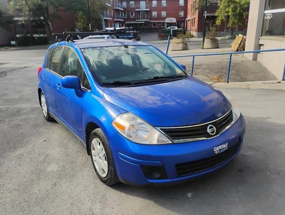 2010 Nissan Versa - Image 2 of 11