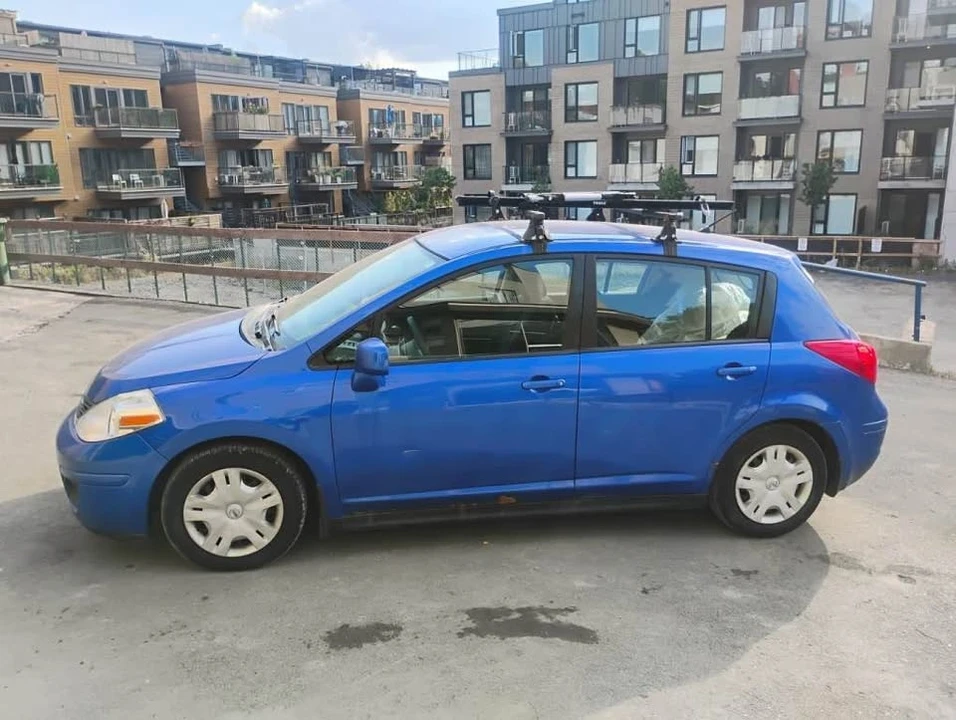 2010 Nissan Versa - Image 4 of 11